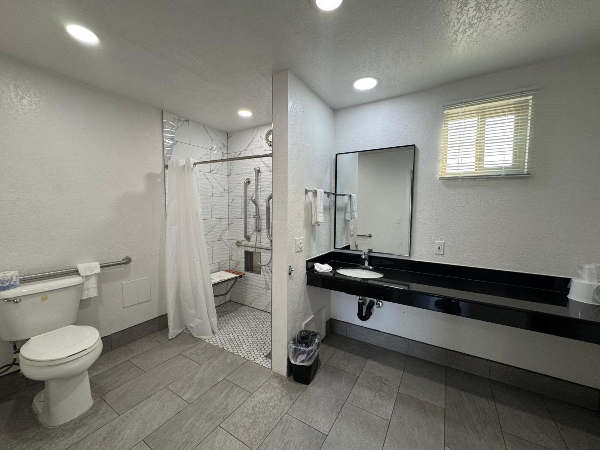 Hotel 6-willows, Ca